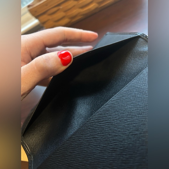 FULL INCLUSION - Authentic Louis Vuitton Black Epi Leather Pocket Agenda Cover - Picture 10 of 14